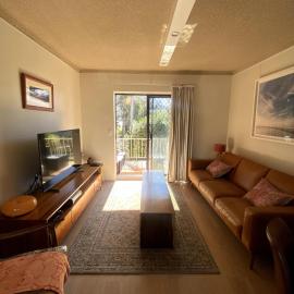 On The Jetty Lake-view Apartment – hotel w mieście Long Jetty