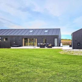 5 star holiday home in Løkken, hotell i Løkken