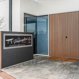 The Prescription Pad - Group Getaway for Families, hotel in Port Sorell