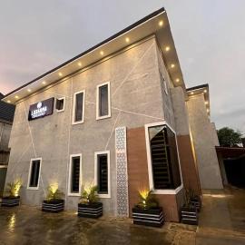 Luxarna Hotel and Spa, отель в городе Порт-Харкорт