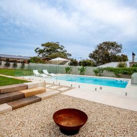 Illaroo House, hotel in Shoal Bay