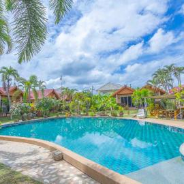 The Green Oasis Resort โรงแรมในบ้านร่อง