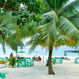 Nice Beach Bungalow، فندق في جزيرة كوه رونغ