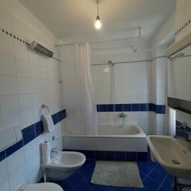 Rivellino Guesthouse app 2, hotel v Locarne