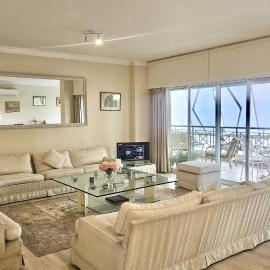 STAY Charm Classic Apartment, hotel in Strovolos