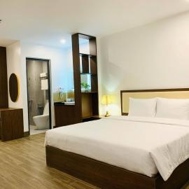 Fiorus Airport Hotel, hotel v mestu Thach Loi