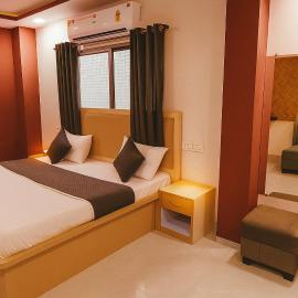 HOTEL KRISHNAM By TruStay, viešbutis mieste Satna