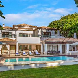 Pine Cliffs Village, hótel í Albufeira