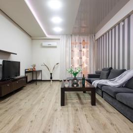 Aram street, 2 bedrooms Beautiful and Sunny apartment DI8210