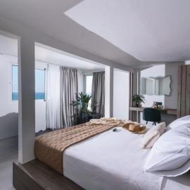 Alcyone Studios and Apartments, hotel in Heraklio