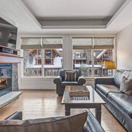 Mountain View 2BR Condo with Hot Tub, Pool and Gym