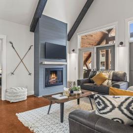 Mountain View Penthouse with Pool and Hot Tub