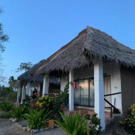 Verani Beach Lodge, Hotel in Makangale