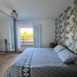 Chambre au coeur du Bassin, hotel in Biganos
