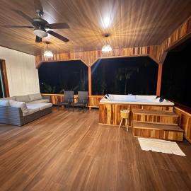 Casa Danta, hotel i Drake