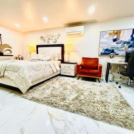 Belmont Luxe Escape, hotel sa Elmont
