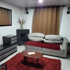Apartastudio con baño privado y chimenea