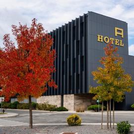 Hotel A plus, готель у місті Цельє