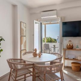 Pounta ,2BR Apartment w Shared Pool,Fiora I, hotel en Pounda