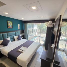 Hotel Sunview, hotell i Ahmedabad