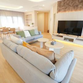 K5 Seaview Hillside 3BR and 1 Staff Quarter, Hotel in Ban Ko Kok