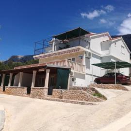 Berti Sun & Sea Apartments