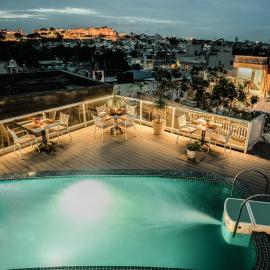Tripli Hotels Shambhu Villas, hotel v mestu Udaipur