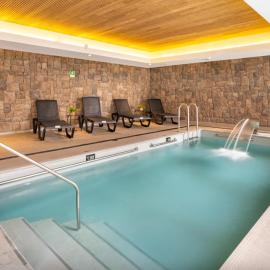 COD26 - Piscina temperada, jacuzzi y gran ubicación!