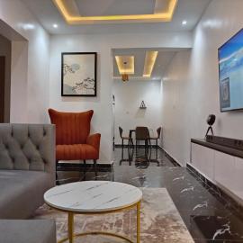 Bextro Suites Magodo Phase 1 Cozy 2 Bedroom Apartment with Washing Machine, hotel en Iseri-Oke