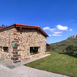 Cabaña Quieva 02, hotel u gradu Rubalcaba