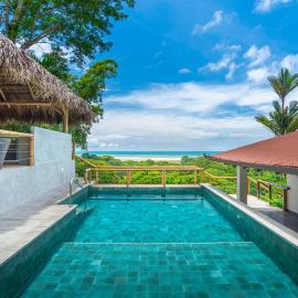 NEW-Gated-Panoramic sunset ocean view-pool-4 suite, Hotel in Ojochal