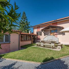 Charming and Calm House - 5 minutes from the Beach by car