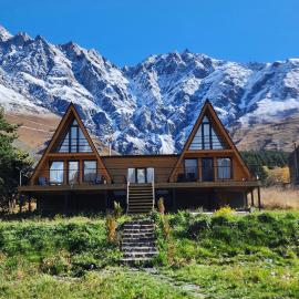 Kazbegi Milla Cottages&Spa, hotel v destinácii Kazbegi