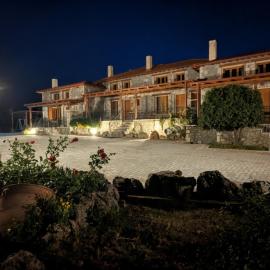 Diminio 4 Whole House - Chalet, hotel sa Arachova