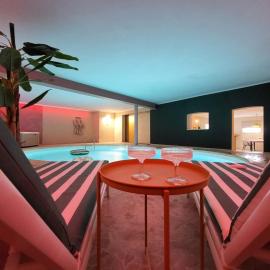 Le Beverly Moon - Private Pool & Spa, hotel v mestu Dinant