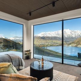 Elevated Tranquility Luxe Lakeview Horizons