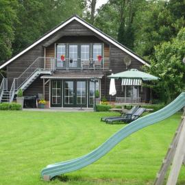 Holiday Home in Noordbeemster with Bubble Bath