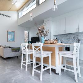 The Blue Door Heritage 2BR Cottage in CBD