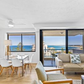 Burgess @ Kings Beach Apartments, hotel u gradu Kalundra