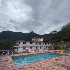 Quinta Las Mendoza, hotel u gradu Zetaquira