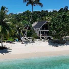 Kupu Kupu Villas Mentawai โรงแรมในKatiet