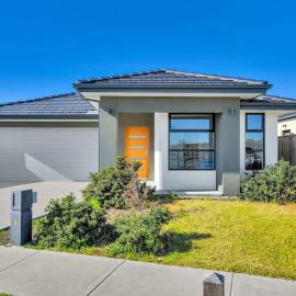 Modern Comforts in a Spacious 3BR Family Retreat, hotel in Truganina