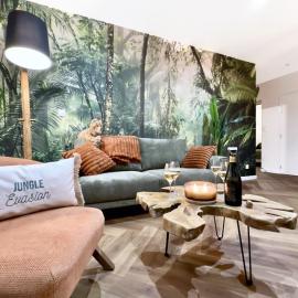 Jungle Évasion, Épernay - Jacuzzi & Sauna, hotel em Épernay