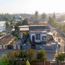 K & S Luxury Hotel, hotel sa Kolwezi