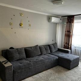 2-х комнатная квартира, hotel in Priozersk