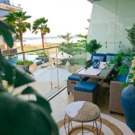 Beachside Sunset Residence