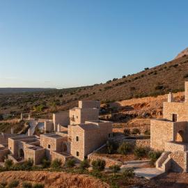 Anemos Suites Mani, hotel din Yerolimin