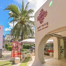 Ramada by Wyndham Phuket Southsea, hotel u gradu Karon Beach