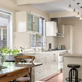 Beautiful Large Central Napier Home