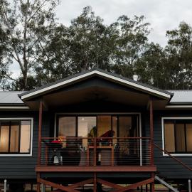 Tuckeroo Cottages - Rosella Cottage, hotel in Rathdowney
